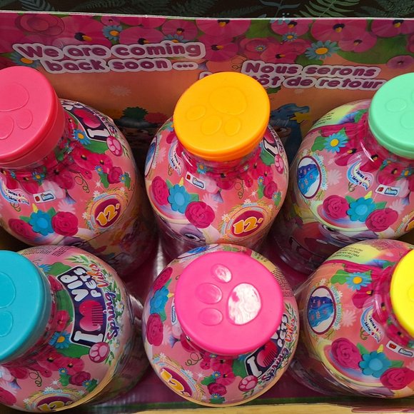 VIP Pets - Spring Vibes Series - Includes 1 VIP Pets Doll, 9 Surprises, 6 Access - Picture 4 of 8